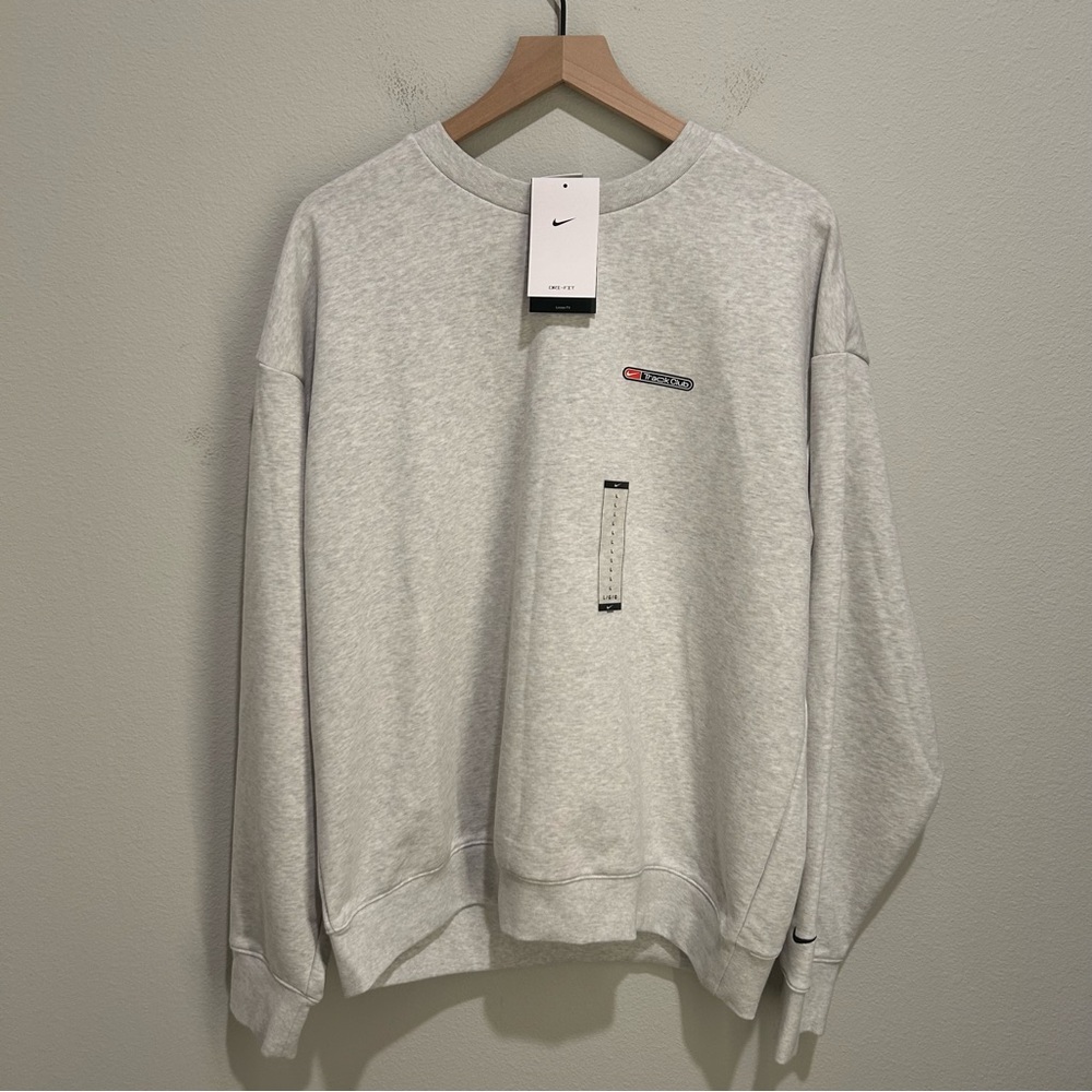 Nike Men's Track Club Crewneck Sweatshirt FZ0579-025 Size Large Gray